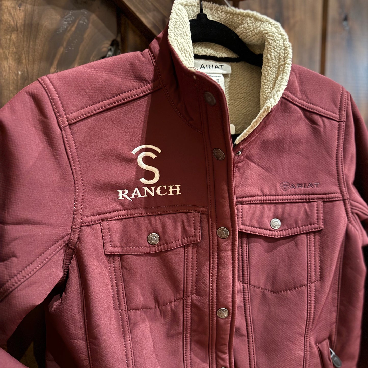 
                  
                    Covered S Ranch Tawny Port Softshell Jacket New Style!
                  
                